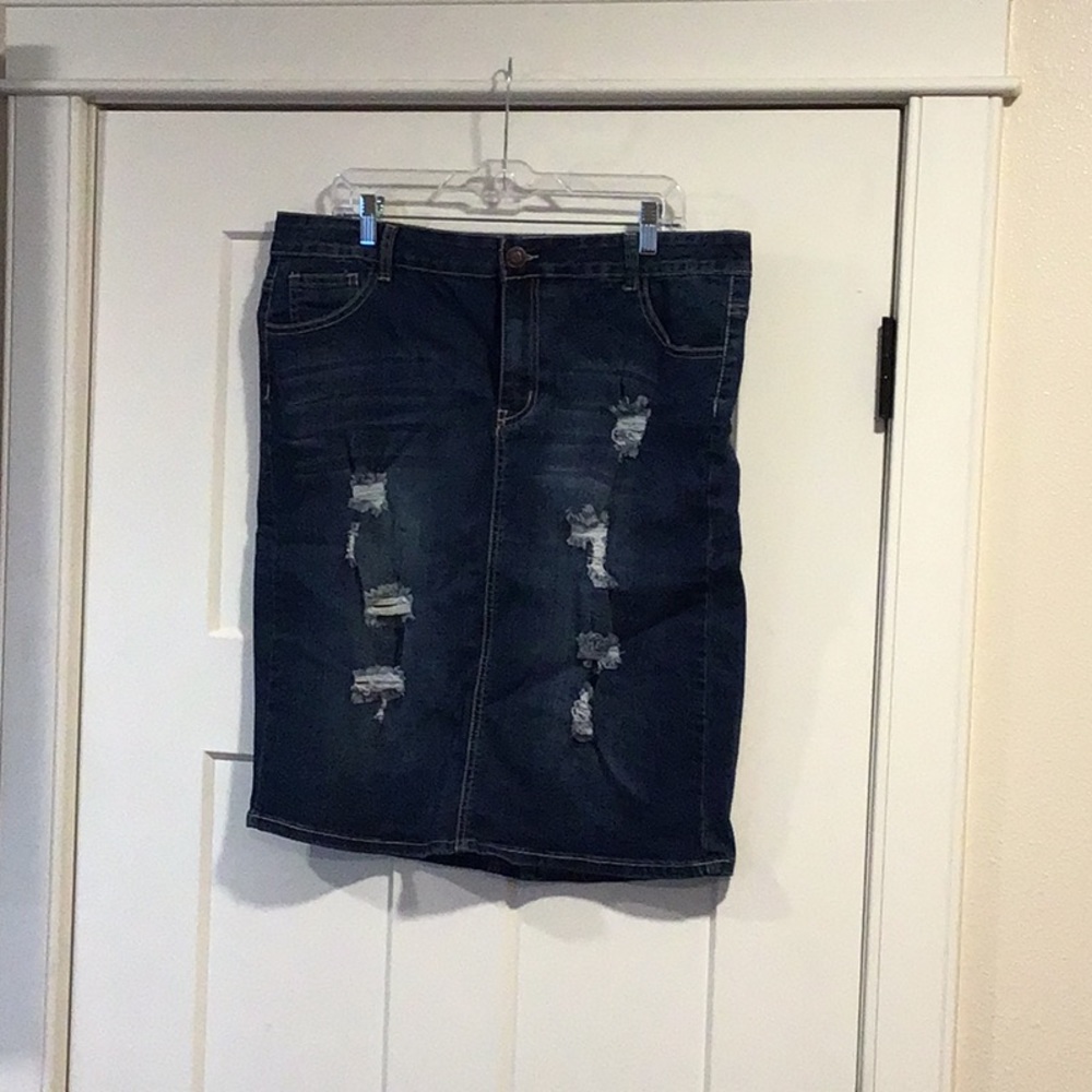 NWT.  Cute denim short skirt!